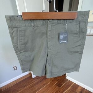 Eddie Bauer Stretch Collection Legend Wash 5" Shorts Size 10 Nwt ❤️